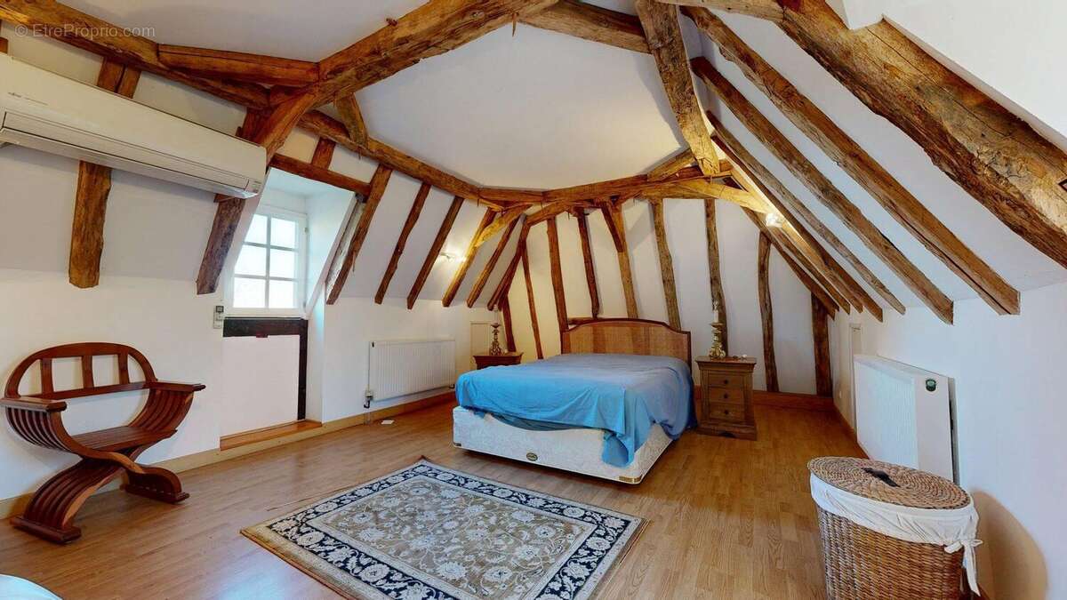 chambre parentale - Maison à SAINT-FELIX-DE-REILLAC-ET-MORTEMART