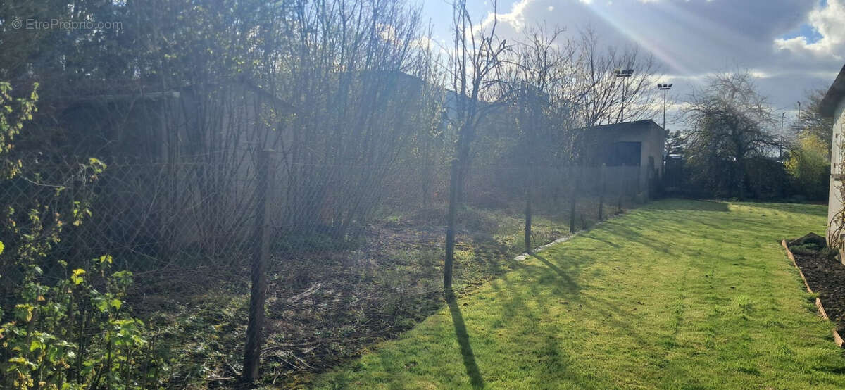 Terrain à CHARLEVILLE-MEZIERES