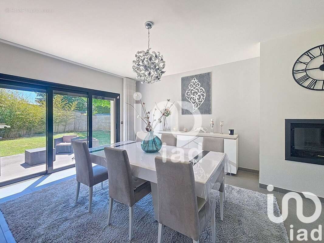 Photo 5 - Maison à GRETZ-ARMAINVILLIERS