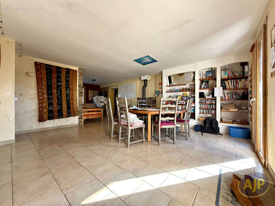 Maison à SAINTE-PAZANNE