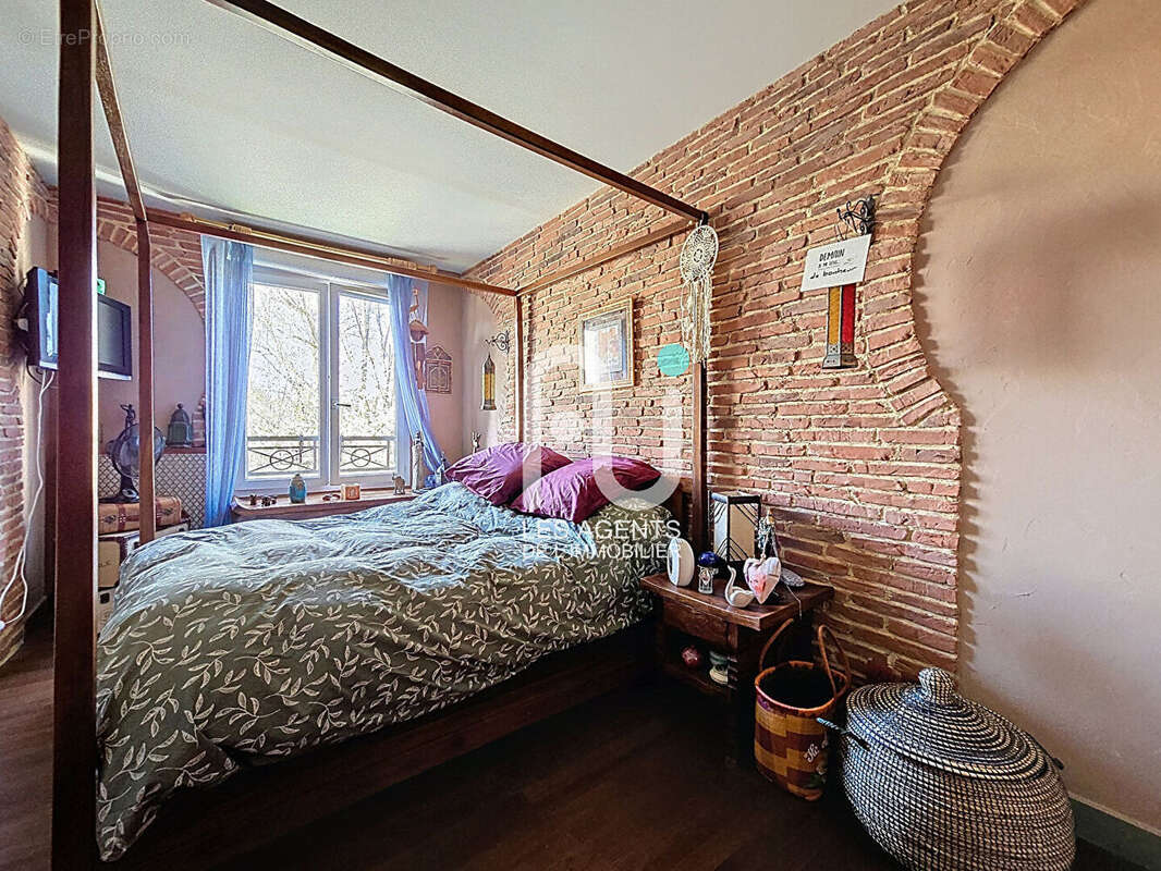 Appartement à VILLENEUVE-LA-GARENNE