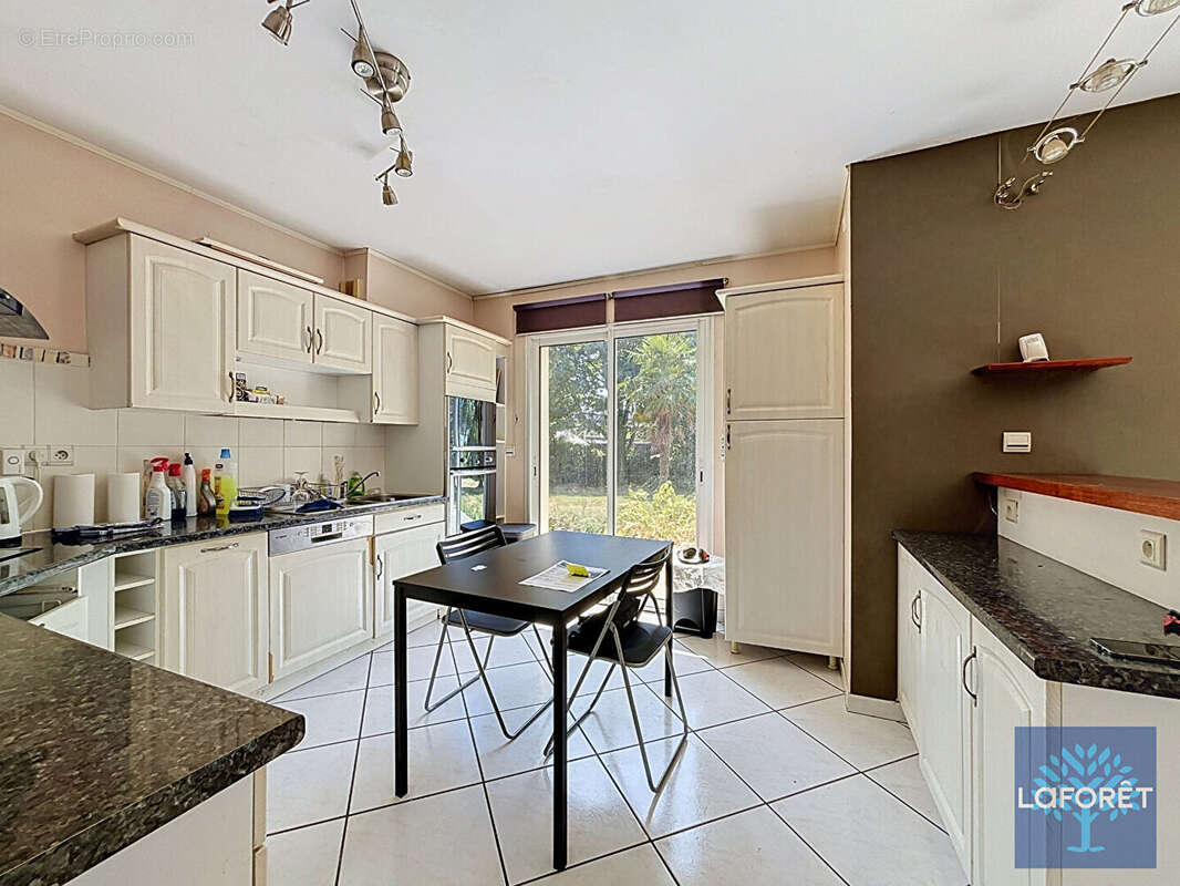 Maison Tregunc 8 pièce(s) 150 m² - photo 4