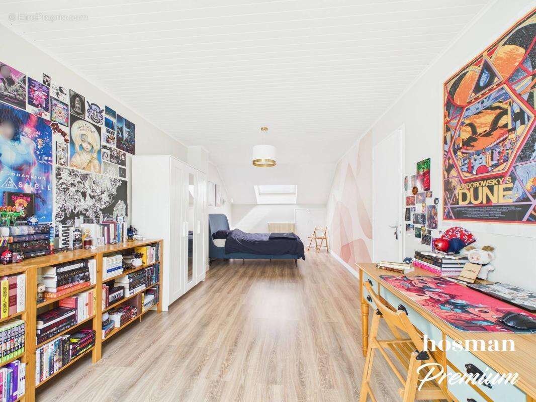 Coup de coeur ! Maison de 203.0 m2 avec vue sur la Chézine - 6 chambres avec jardin et garage - Quartier Chezine-Procé - photo 13
