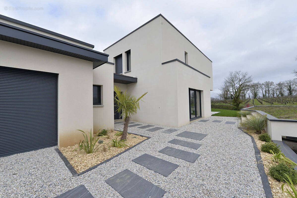 Maison à JUIGNE-SUR-LOIRE