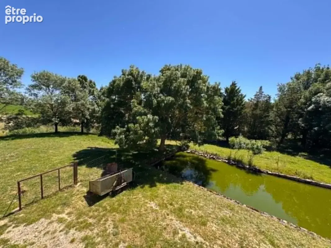 Corps de ferme - fort potentiel avec vue sur lac - photo 9
