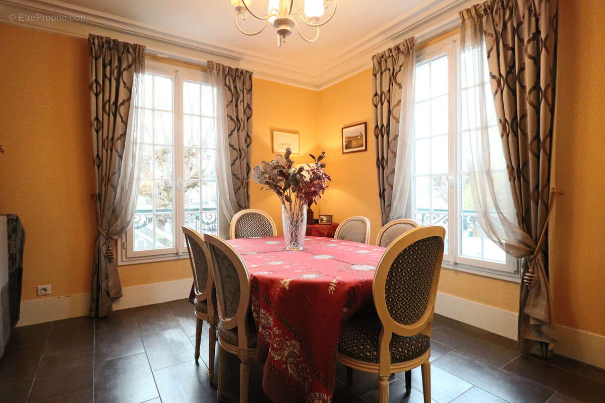 Maison à VILLEMOMBLE