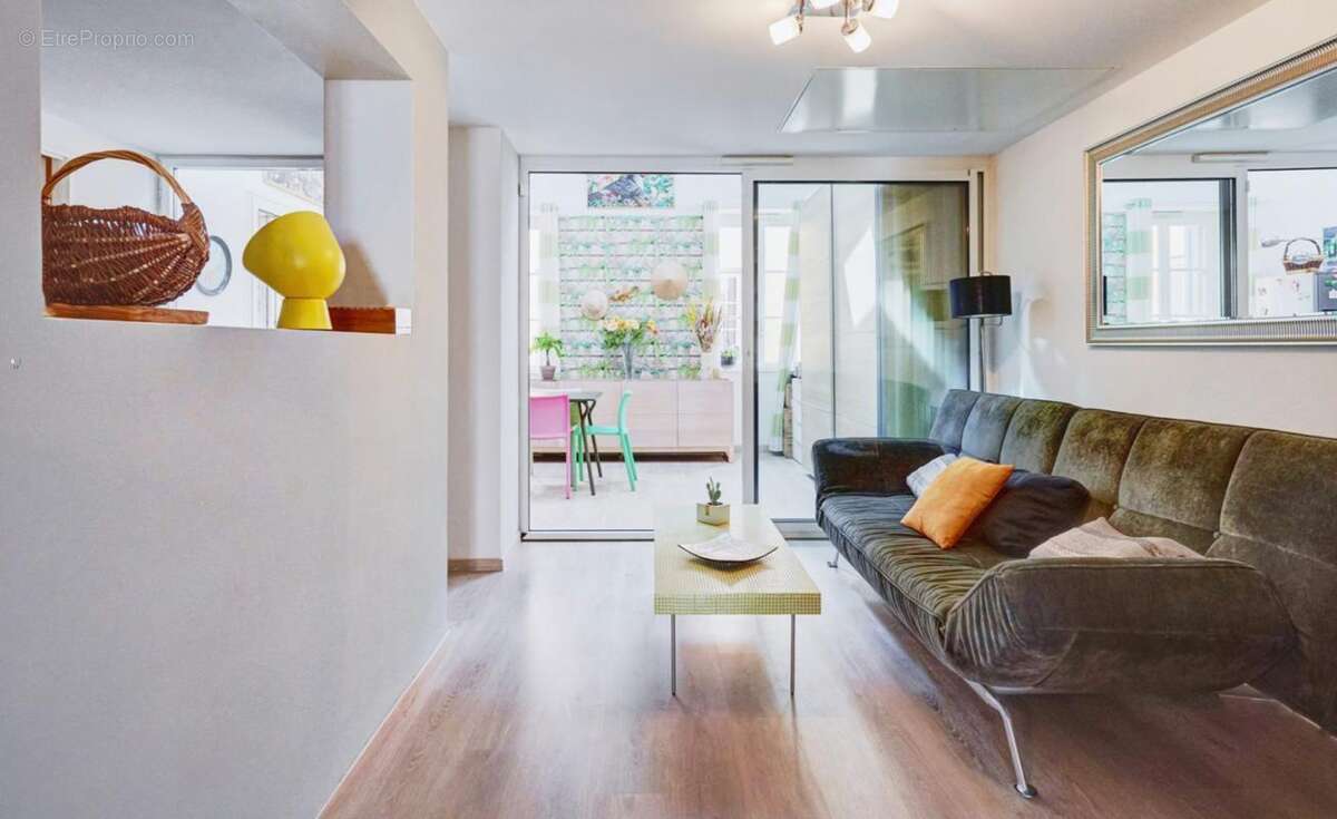 Appartement à MARSEILLE-2E