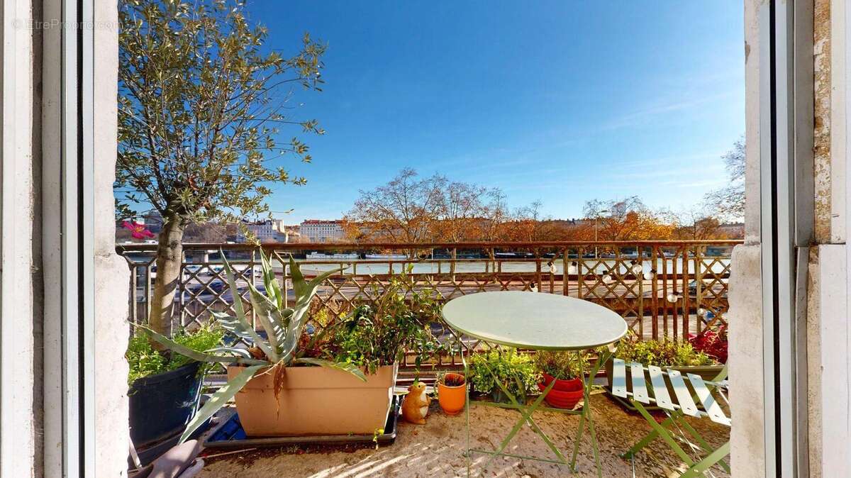 Appartement à LYON-1E