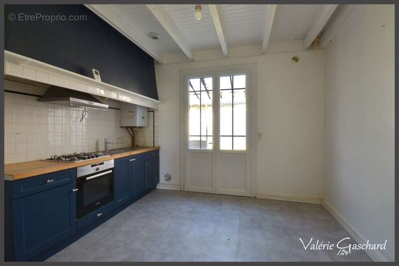 Maison à SAINT-SEURIN-SUR-L&#039;ISLE