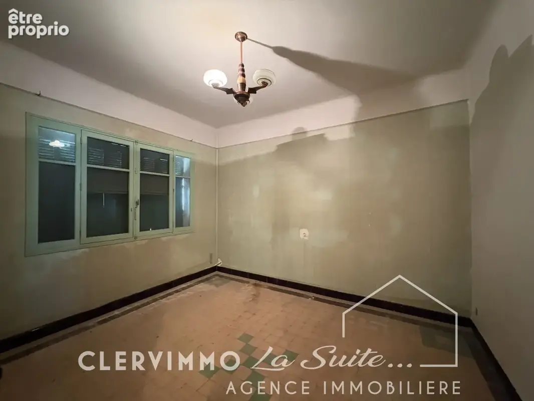 Maison t5 avec terrain de 522m2 st marcel 13011 marseille - photo 3