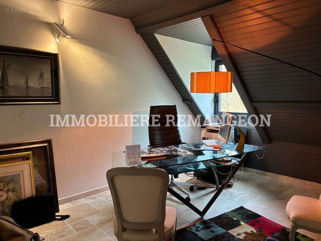 Maison à PIERREFITTE-SUR-SAULDRE