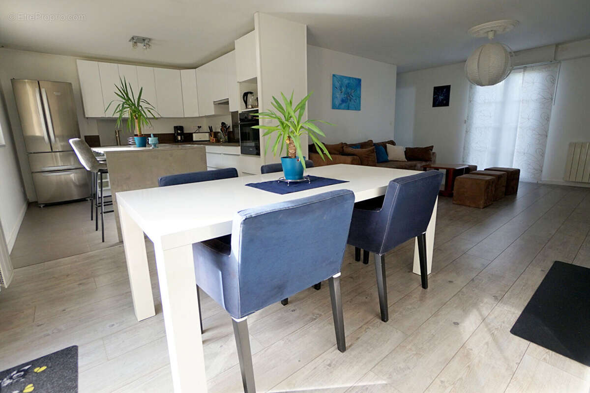 Maison à MEZIERES-SUR-SEINE