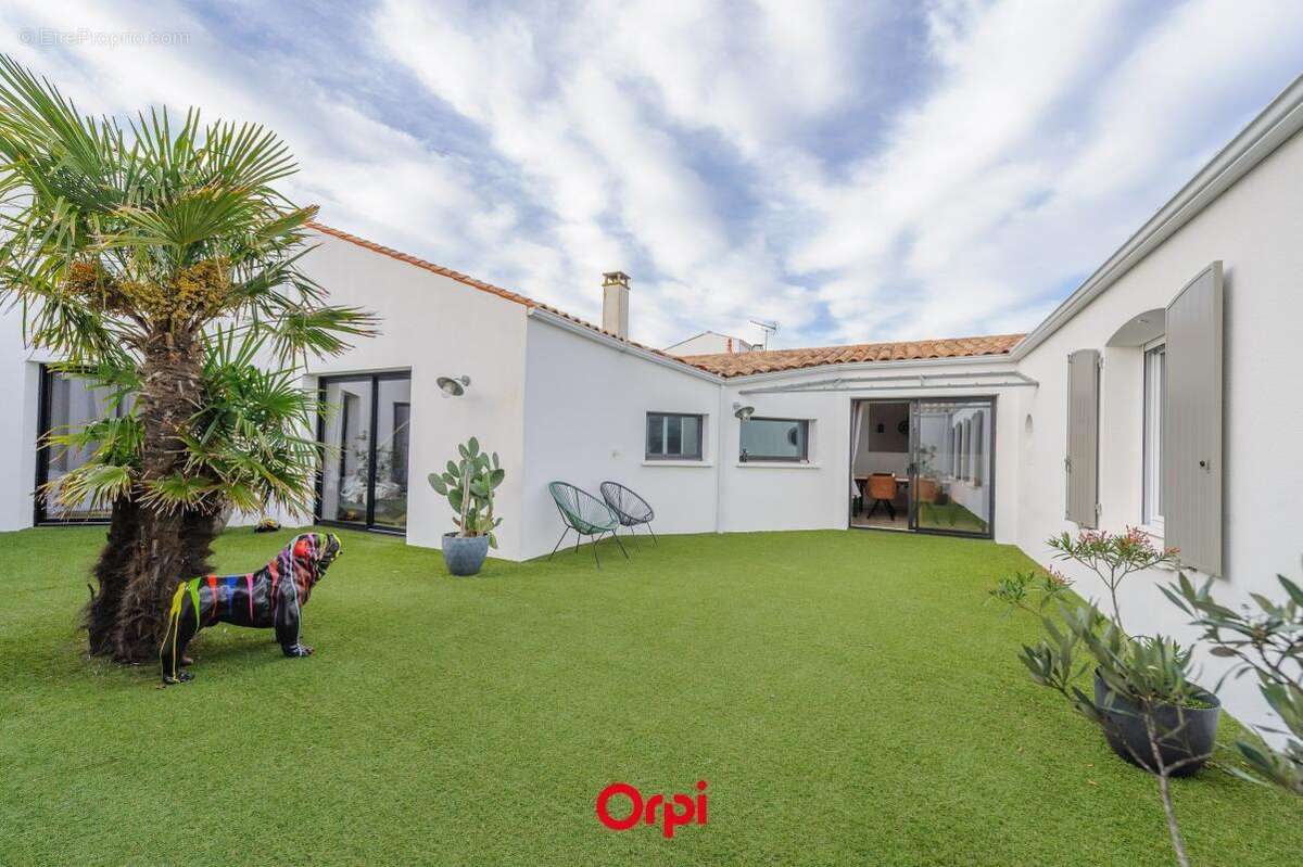 Maison à NIEUL-SUR-MER