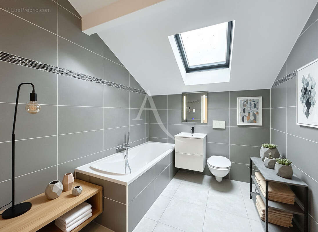 Appartement Sainte Barbe 4 pièces - duplex - deux chambres - cave - stationnements - photo 4