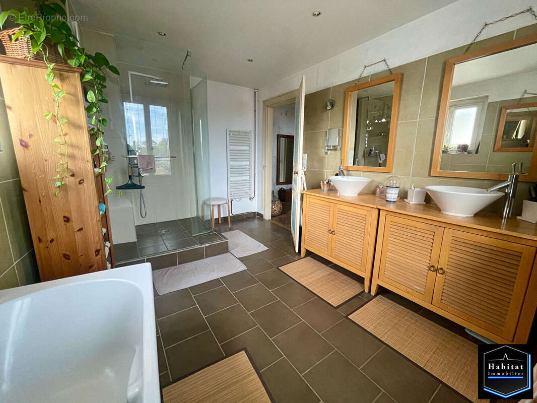 Maison à NANTEUIL-LE-HAUDOUIN