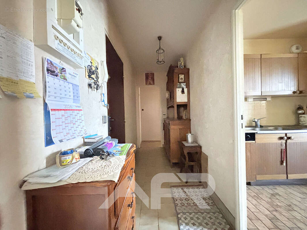 4 pièces de 82 m² avec balcon et parking - À 15 min du RER A Le Vésinet - Le Pecq - photo 12