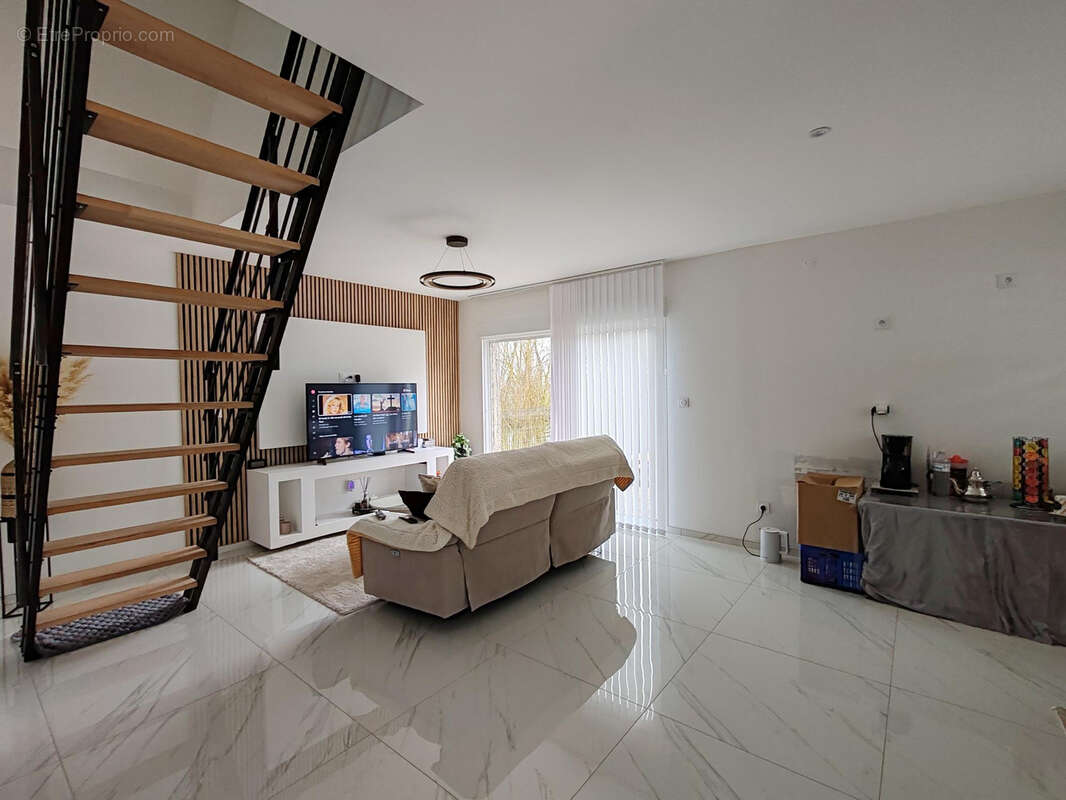 Maison à PIERREFONDS