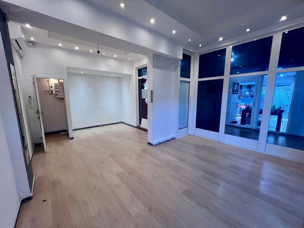 Commerce à SAINT-FRANCOIS