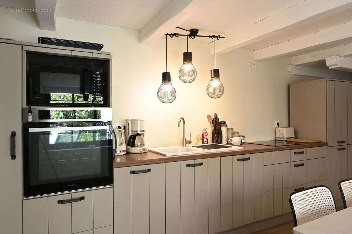 Maison à SAINT-CLEMENT-DES-BALEINES