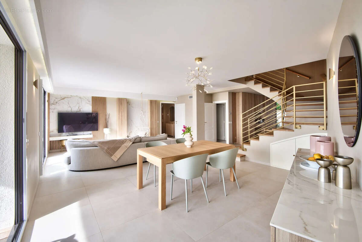 Appartement à VILLEFRANCHE-SUR-MER