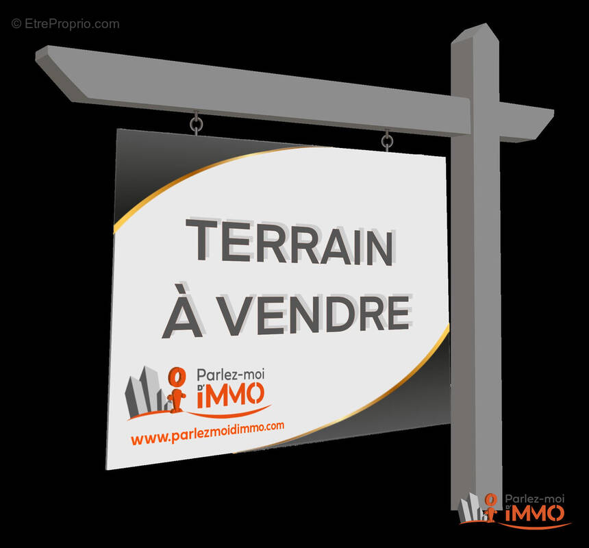 Terrain à SAIL-SOUS-COUZAN