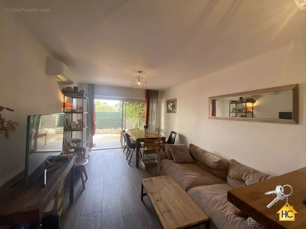 Appartement à LE CANNET