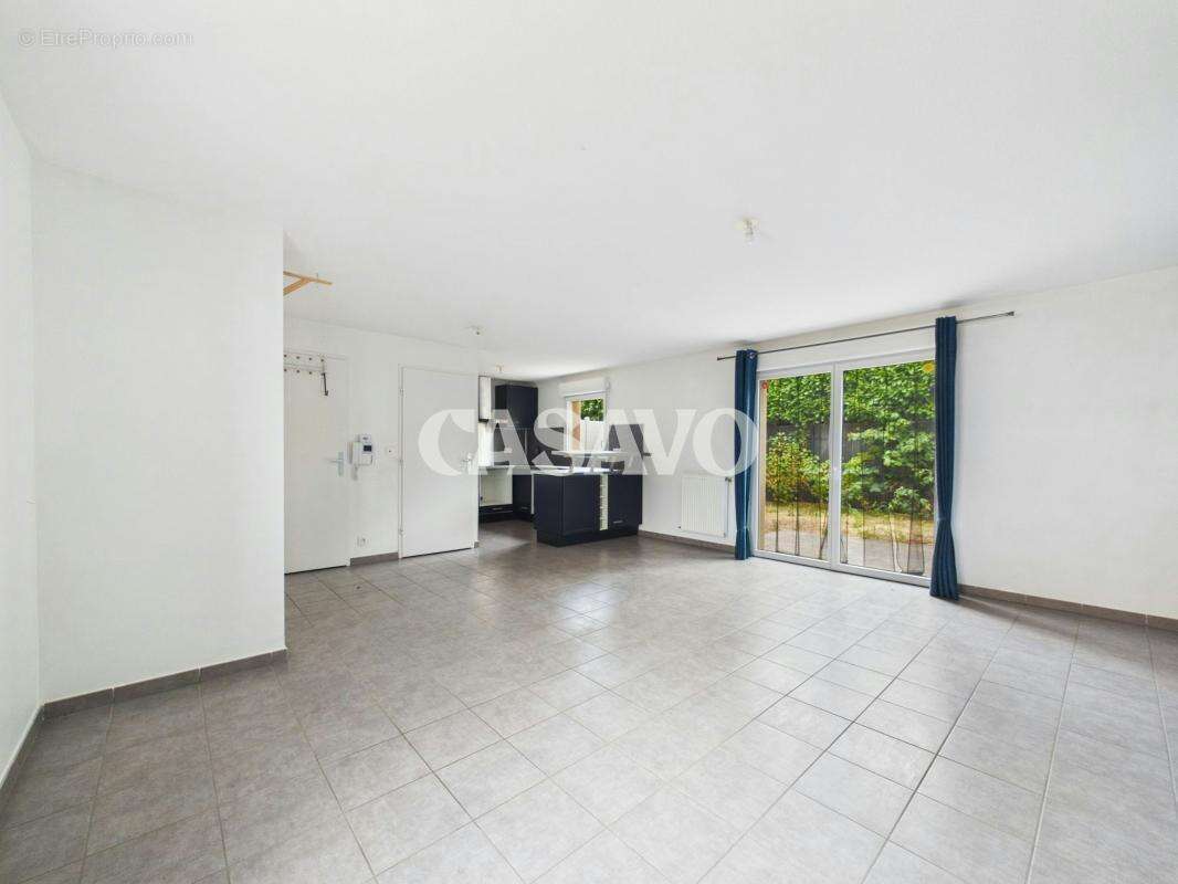 Vente Maison 4 pièces de 75m² - 69200 Vénissieux - photo 5