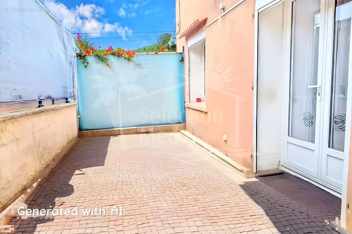 Appartement à SIX-FOURS-LES-PLAGES