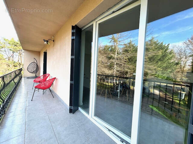 Appartement à SAINT-ETIENNE-DE-TULMONT