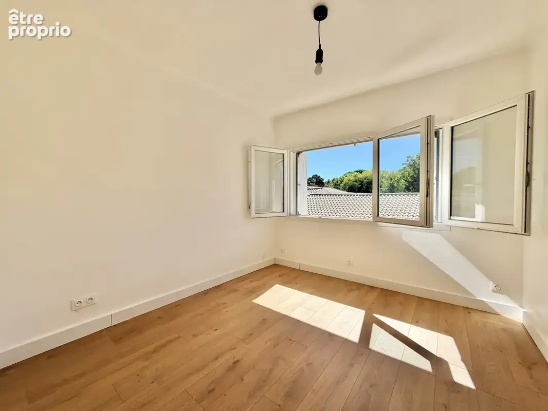 Appartement 2 pièces rénové, quartier des Arceaux - photo 2