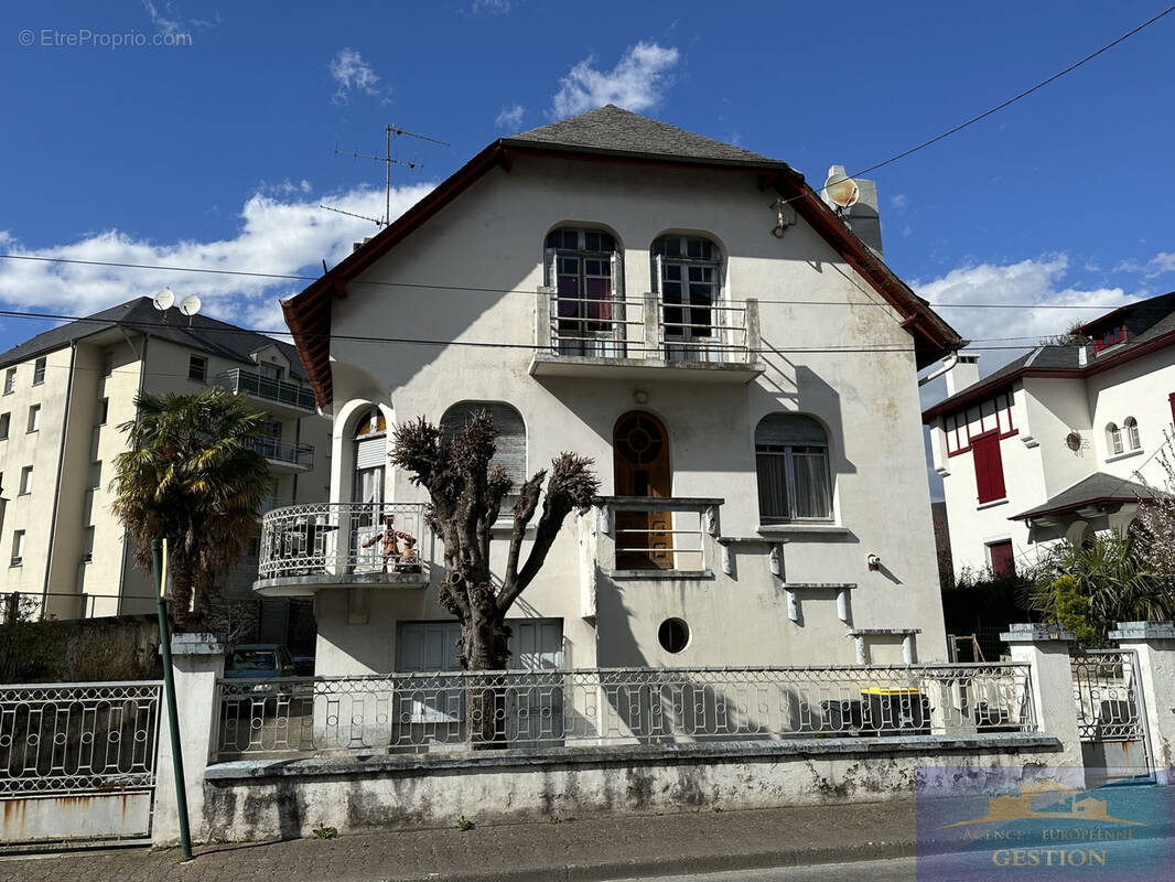 Maison à LOURDES
