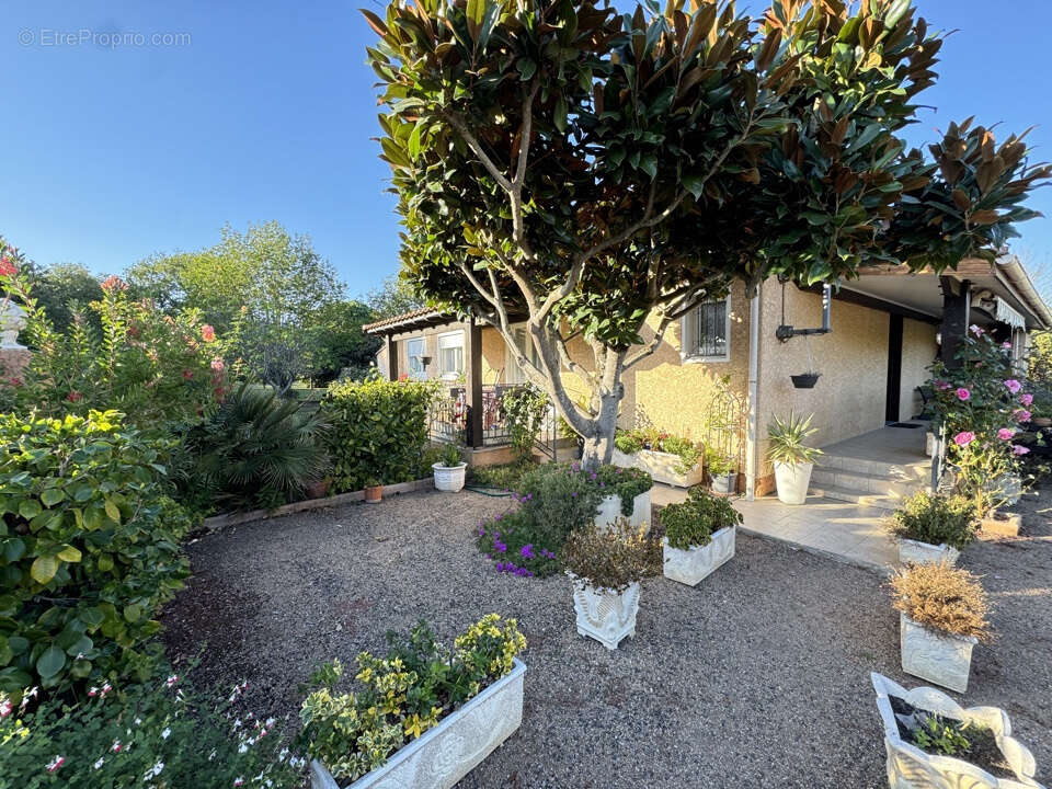 MAISON T4 de 107 M2 avec un double garage de 45 M2 et 4711 M2 de jardin - photo 13