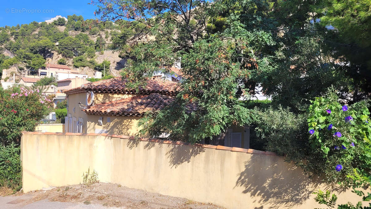 Maison à ENSUES-LA-REDONNE