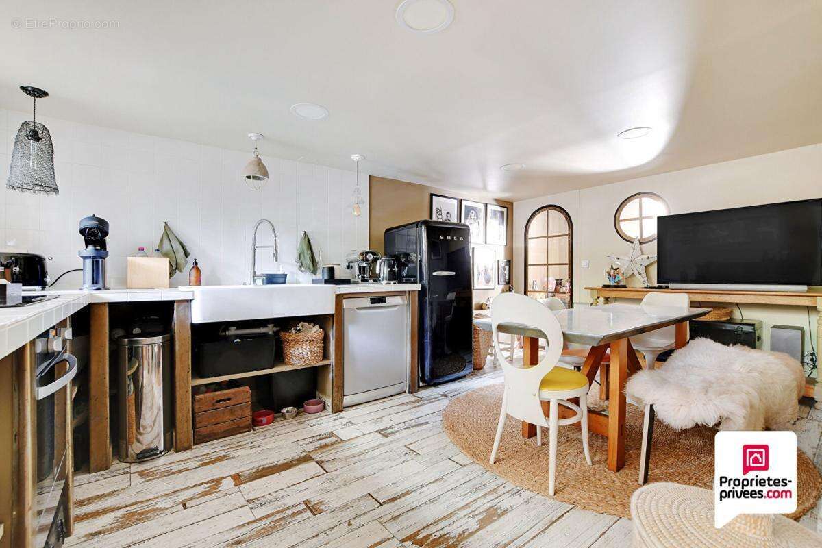 Maison à LE PERREUX-SUR-MARNE