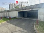 Parking à LES CLAYES-SOUS-BOIS