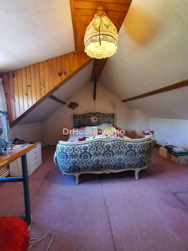 Maison à SAINT-PIERRE-DES-FLEURS