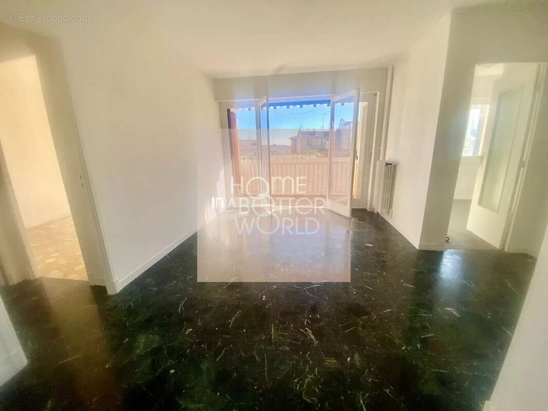 Appartement à BEAULIEU-SUR-MER