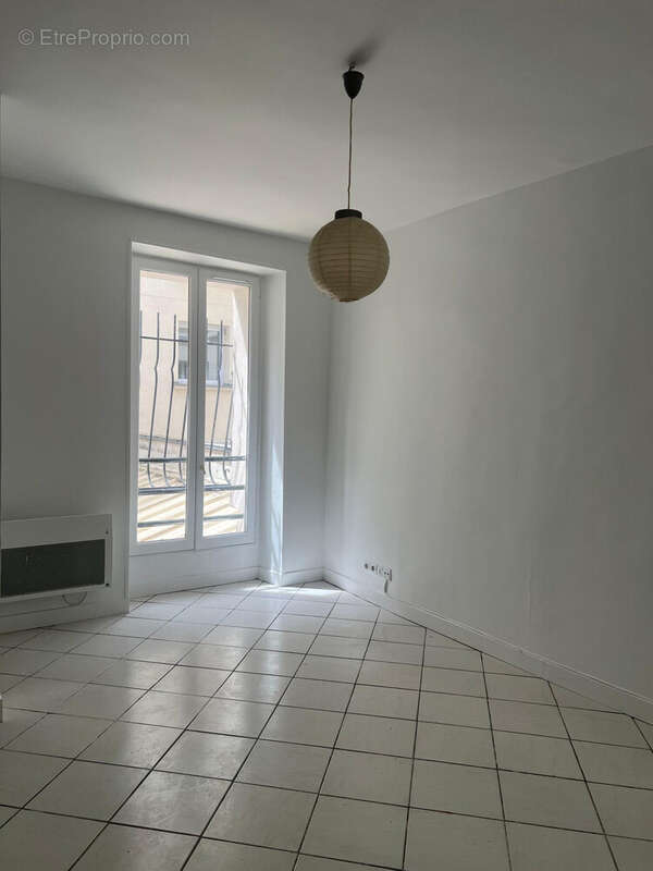 Appartement 17 m² à Paris-18e  - photo 4