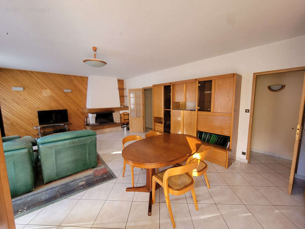 Maison à SAINT-SEBASTIEN-SUR-LOIRE