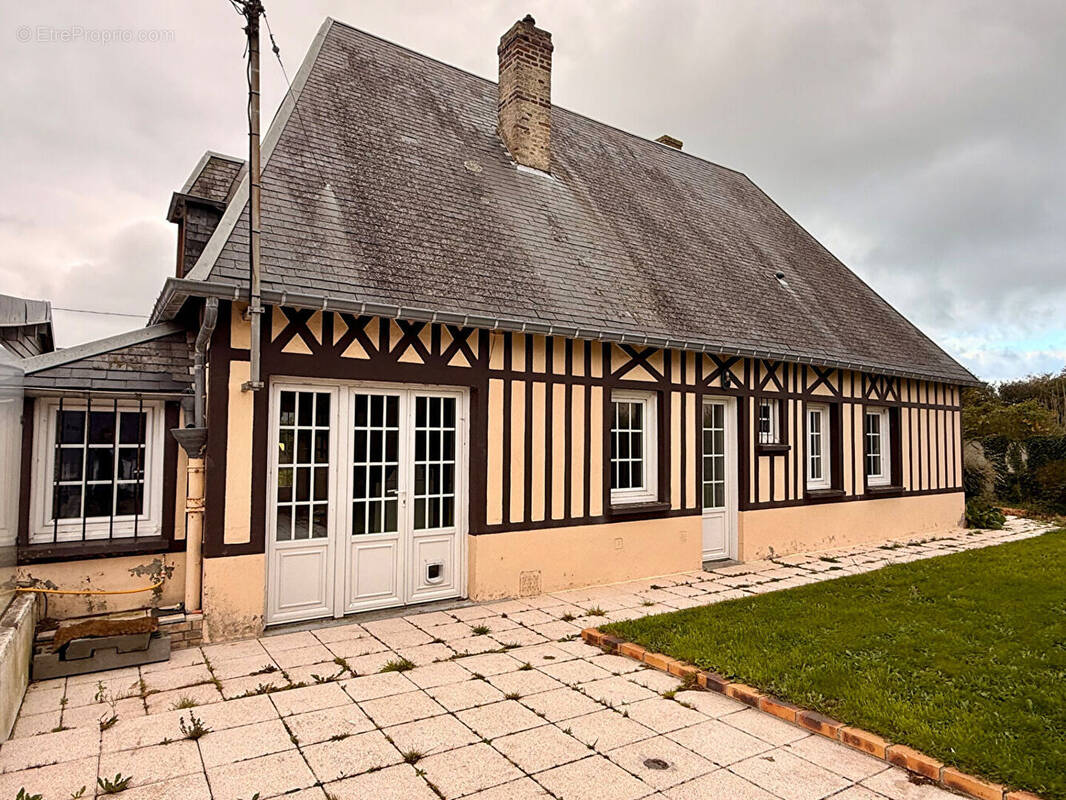 Maison à CAUVILLE-SUR-MER