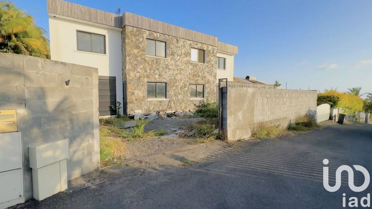 Photo 1 - Maison à LE TAMPON