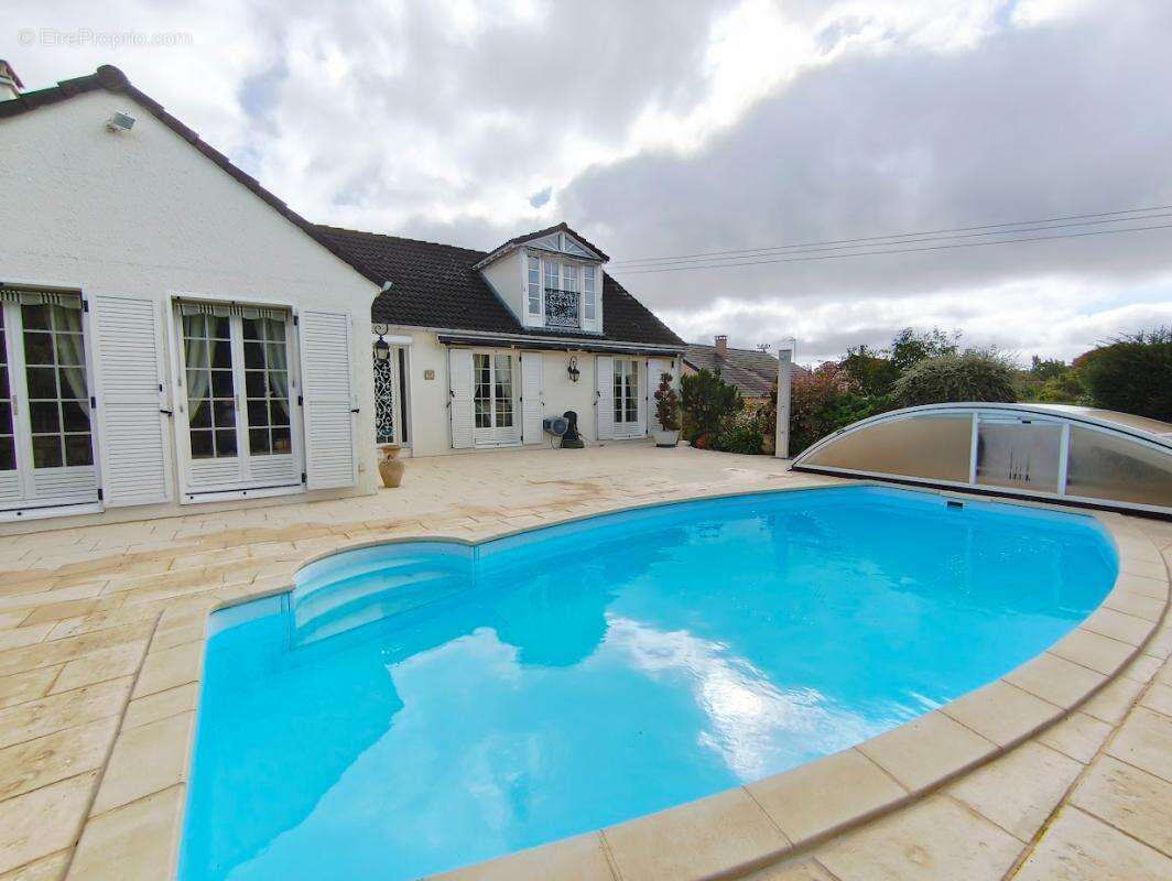 Maison à MONTMIRAIL