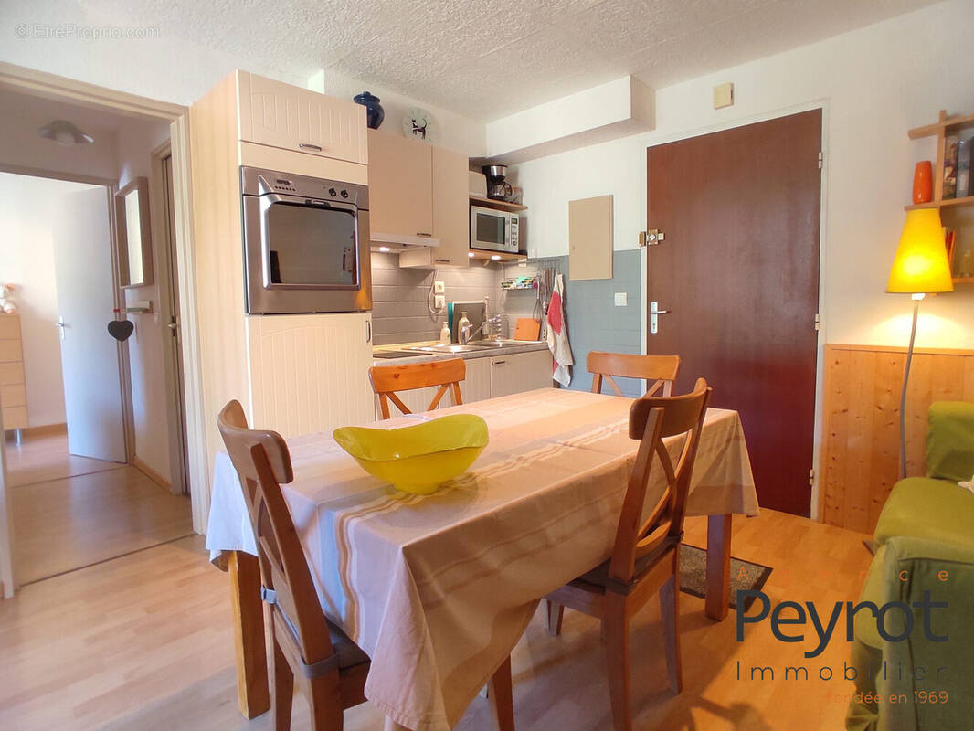 Appartement à LES ANGLES