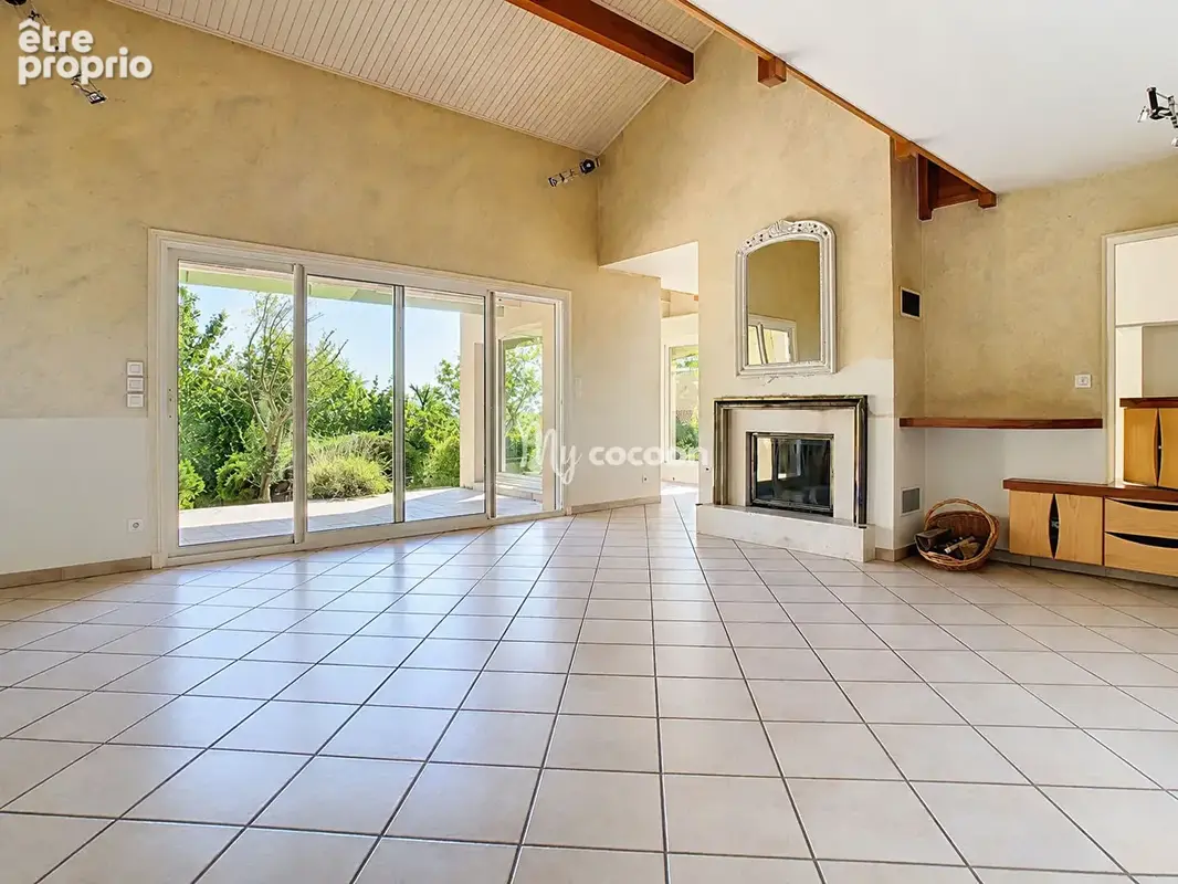 Maison - T6 - 200 m² - photo 6