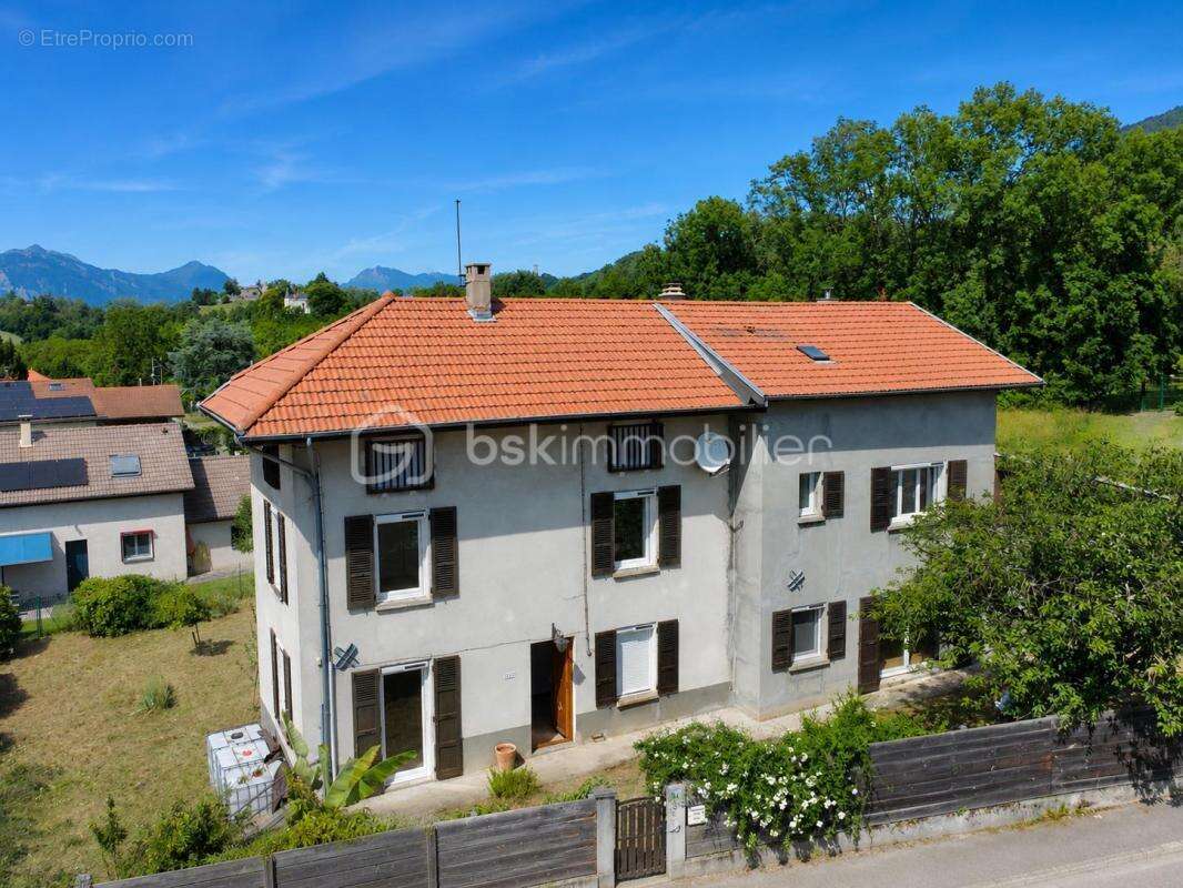 Maison familiale rénovée de 175 m² – 5 chambres – Terrain 904 m² - photo 24