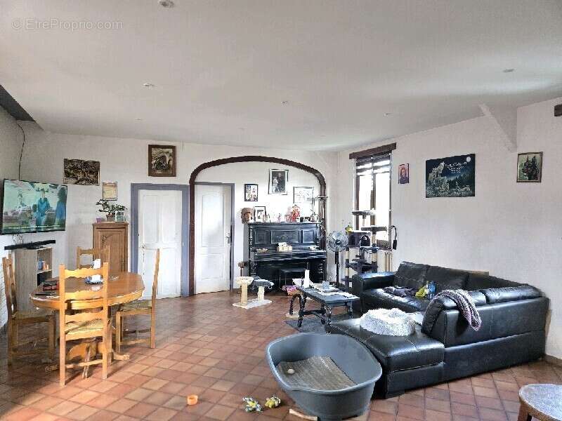 Maison à NONANCOURT