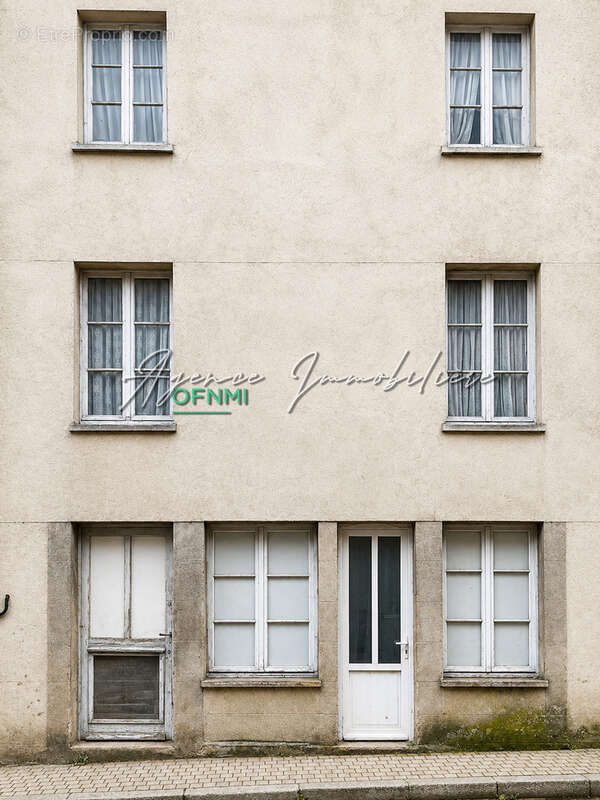 Maison à NOIRETABLE