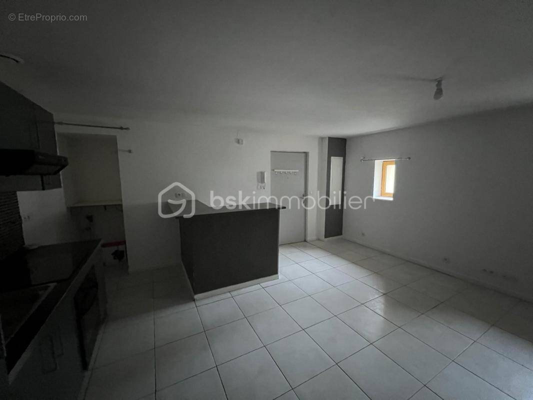 Appartement à MAGNY-EN-VEXIN