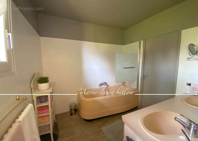 Maison à NOTRE-DAME-DE-RIEZ