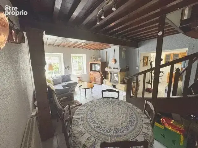 Maison au centre de Pierre Châtel. - photo 4